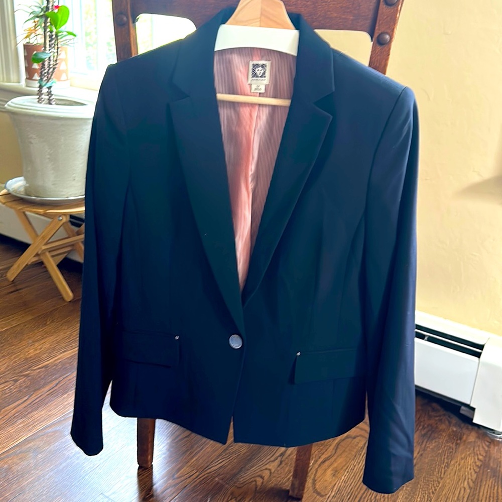 Anne Klein Navy Blazer, red and white striped liner, never worn